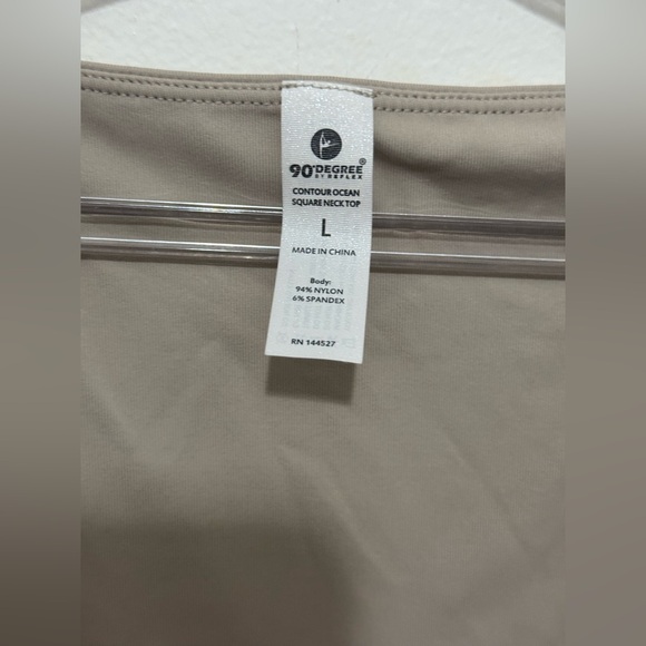 90 Degree By Reflex Women’s square neck top size L - Picture 4 of 7